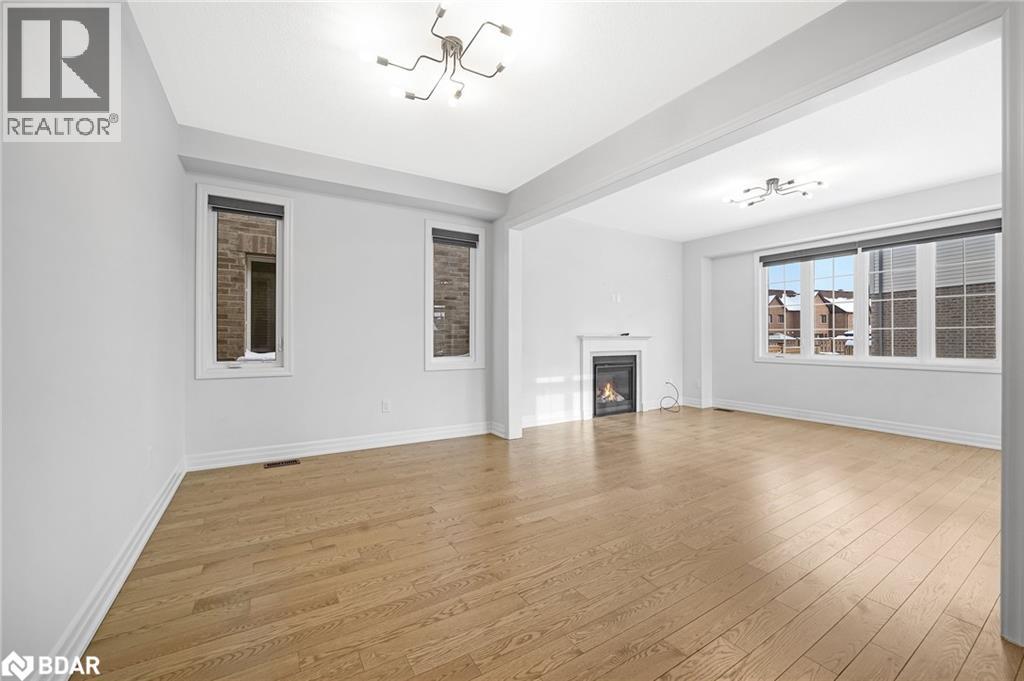 31 Wood Crescent, Angus, Ontario  L3W 0M5 - Photo 6 - 40784438