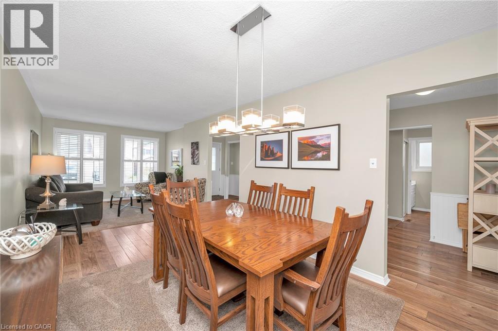 2209 Leominster Drive, Burlington, Ontario  L7P 3W8 - Photo 11 - 40786840