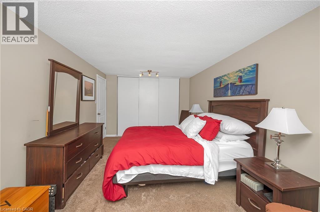 2209 Leominster Drive, Burlington, Ontario  L7P 3W8 - Photo 30 - 40786840