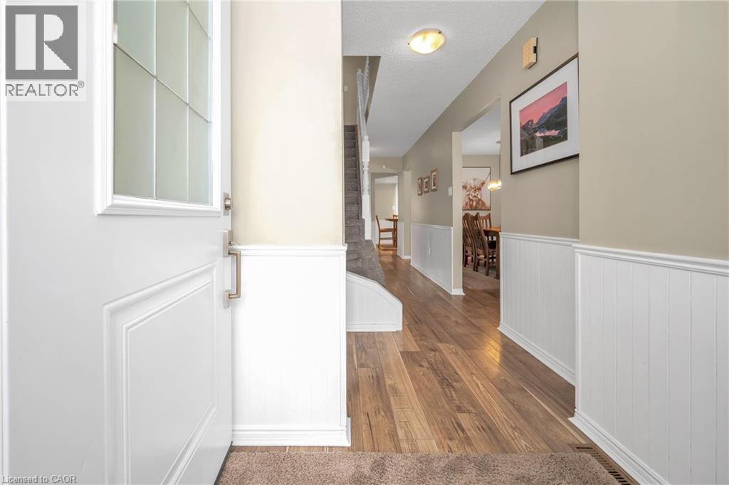 2209 Leominster Drive, Burlington, Ontario  L7P 3W8 - Photo 5 - 40786840