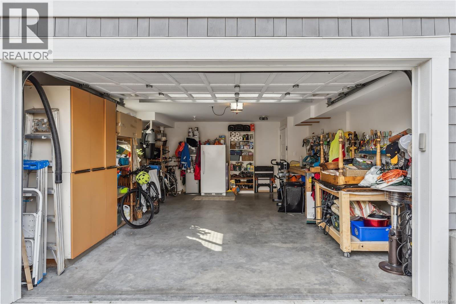 2443 Florence St, Oak Bay, British Columbia  V8R 5E7 - Photo 47 - 1020381