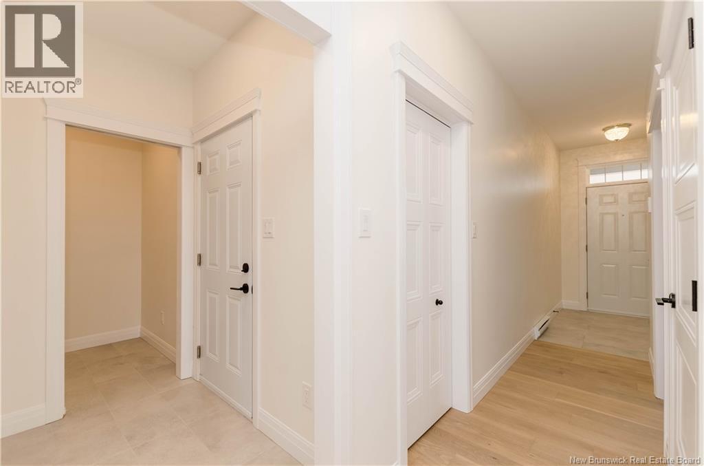 546 Royal Oaks Boulevard, Moncton, New Brunswick  E1H 3S7 - Photo 2 - NB129860