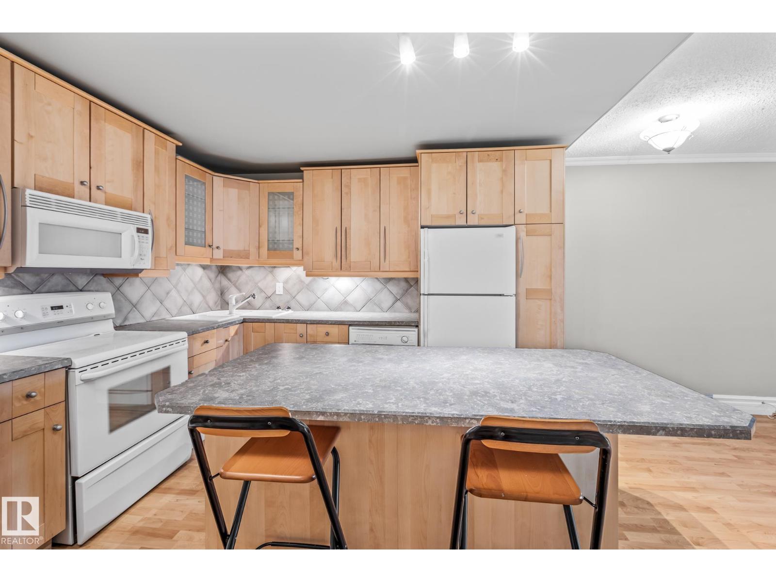 #g7 10148 118 St Nw, Edmonton, Alberta  T5K 1Y4 - Photo 5 - E4465583