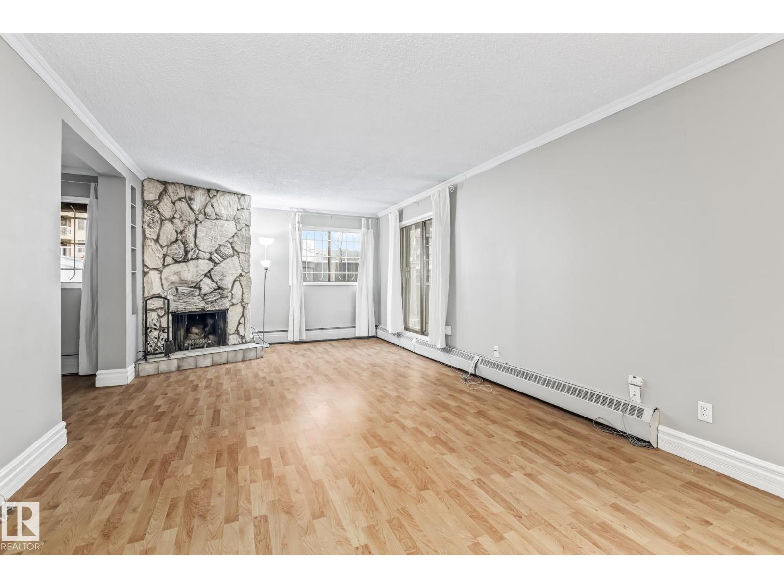 #g7 10148 118 St Nw, Edmonton, Alberta  T5K 1Y4 - Photo 9 - E4465583