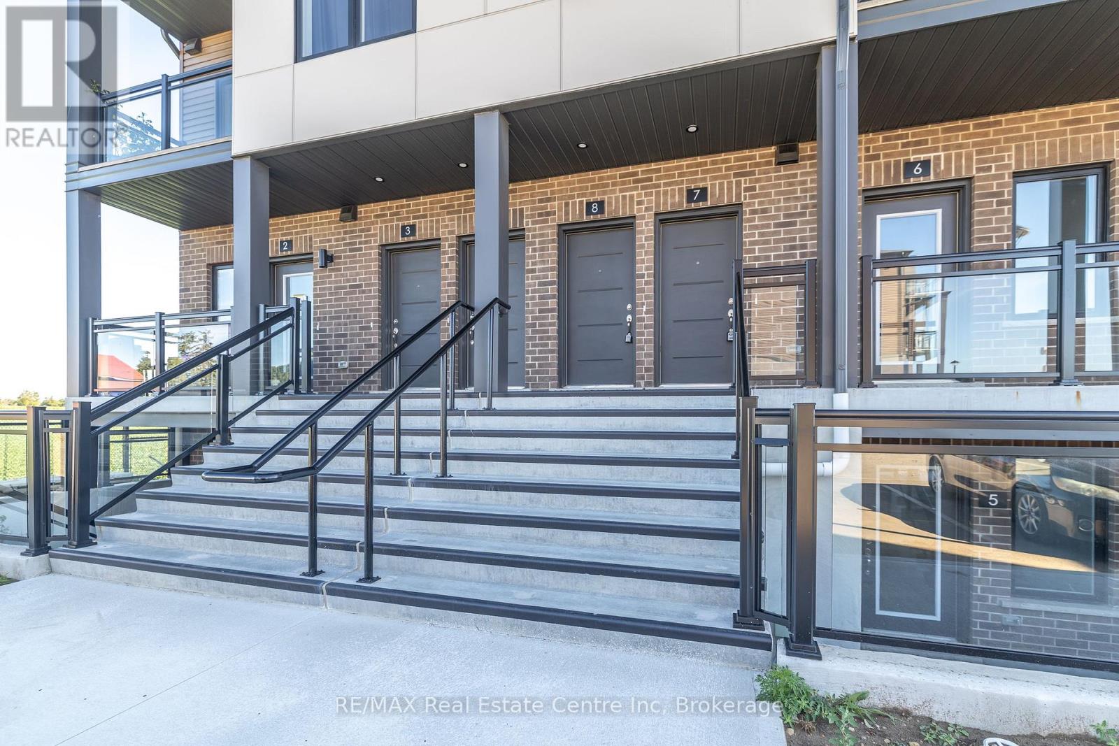 8 - 940 St.david Street N, Centre Wellington, Ontario N1M 2W3 - Photo 15 - X12541114