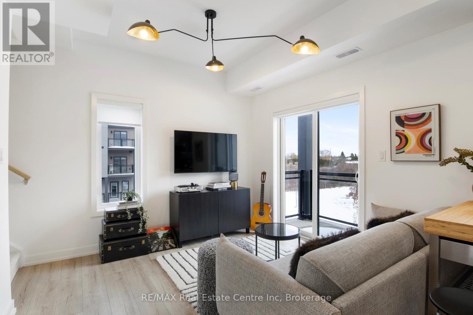 8 - 940 St.david Street N, Centre Wellington, Ontario N1M 2W3 - Photo 3 - X12541114