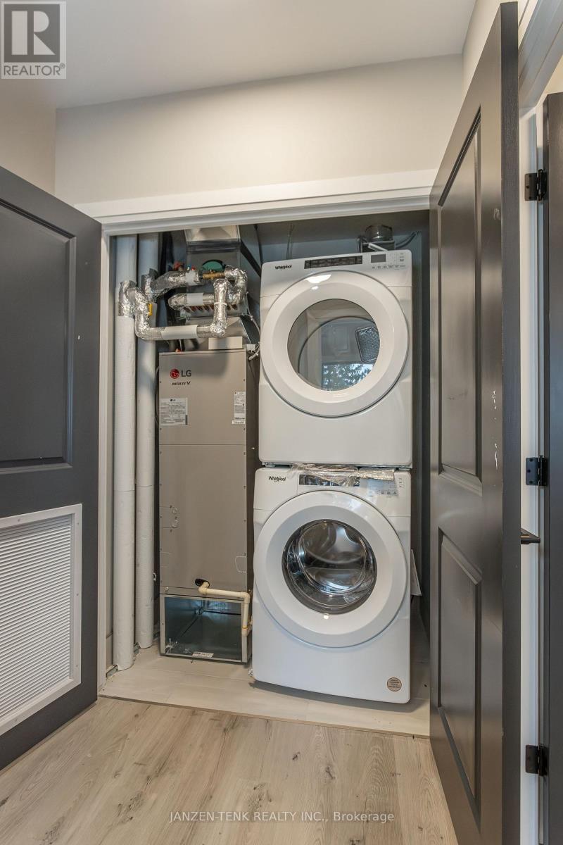 208 - 1150 Fanshawe Park Road E, London North, Ontario  N5X 3Z8 - Photo 12 - X12358057