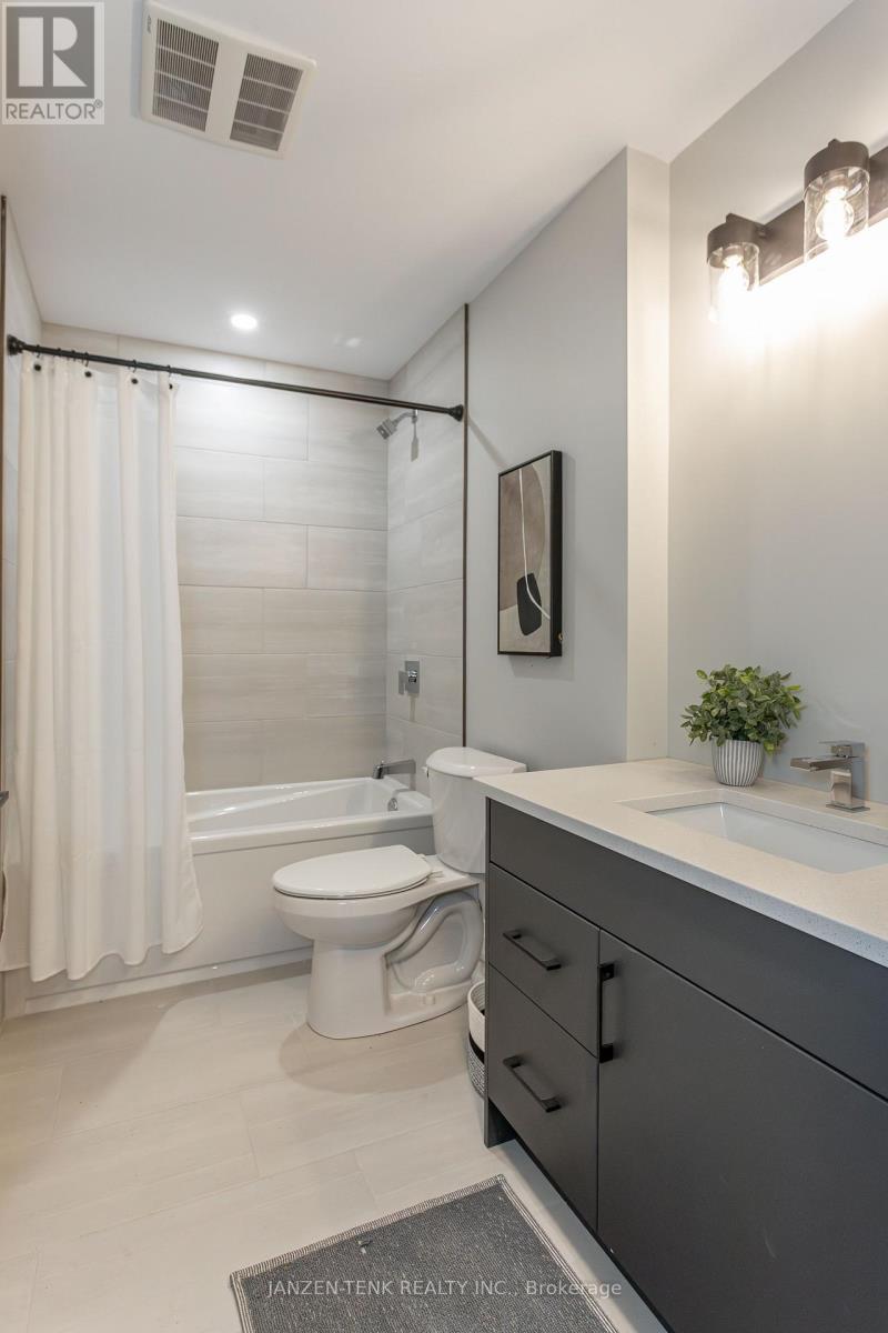 208 - 1150 Fanshawe Park Road E, London North, Ontario  N5X 3Z8 - Photo 11 - X12358057