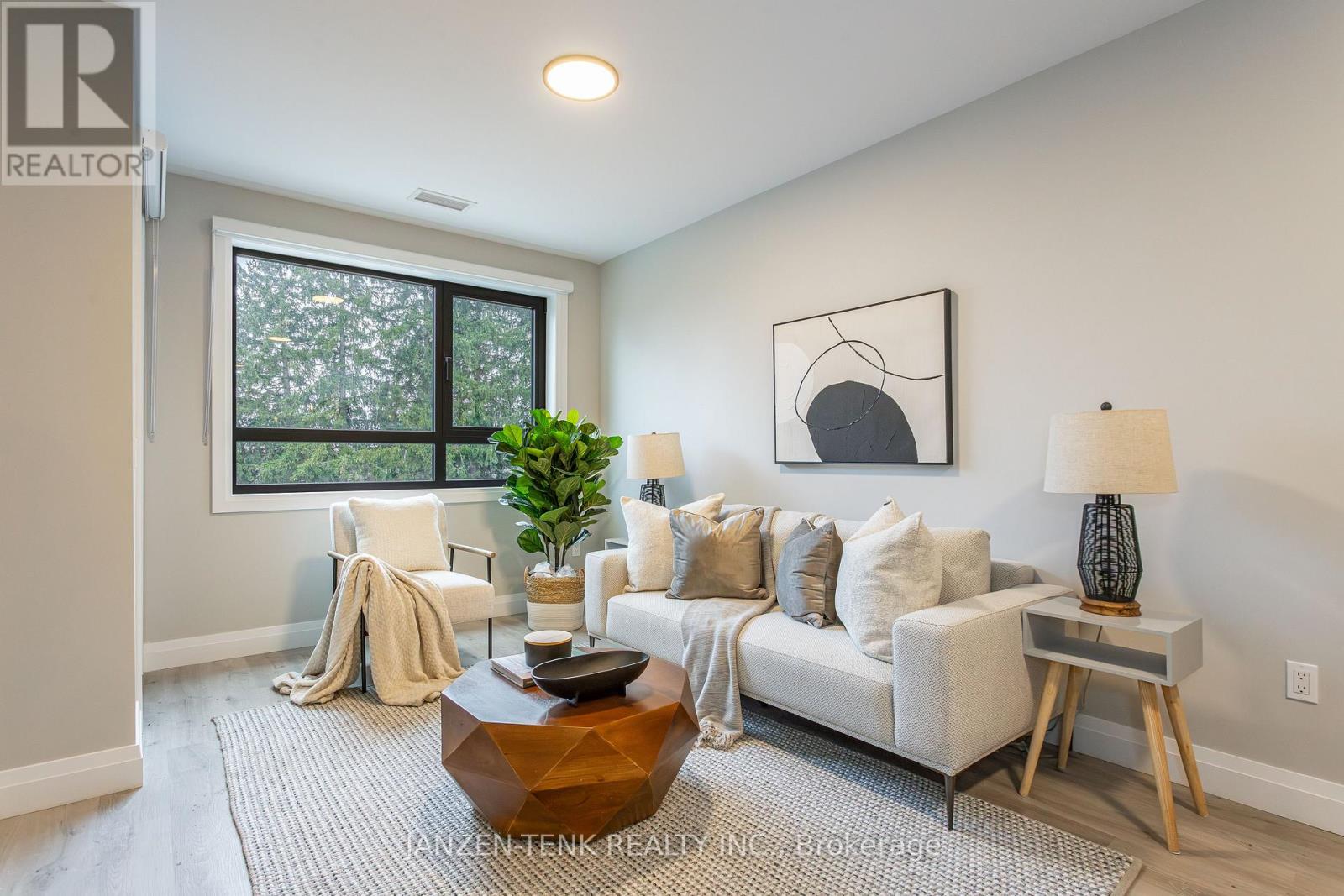 208 - 1150 Fanshawe Park Road E, London North, Ontario  N5X 3Z8 - Photo 7 - X12358057