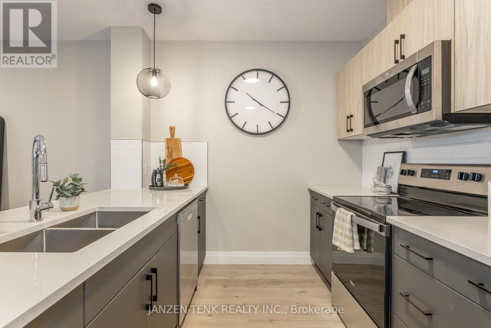 302 - 1150 Fanshawe Park Road E, London North, Ontario  N5X 3Z8 - Photo 7 - X12357870