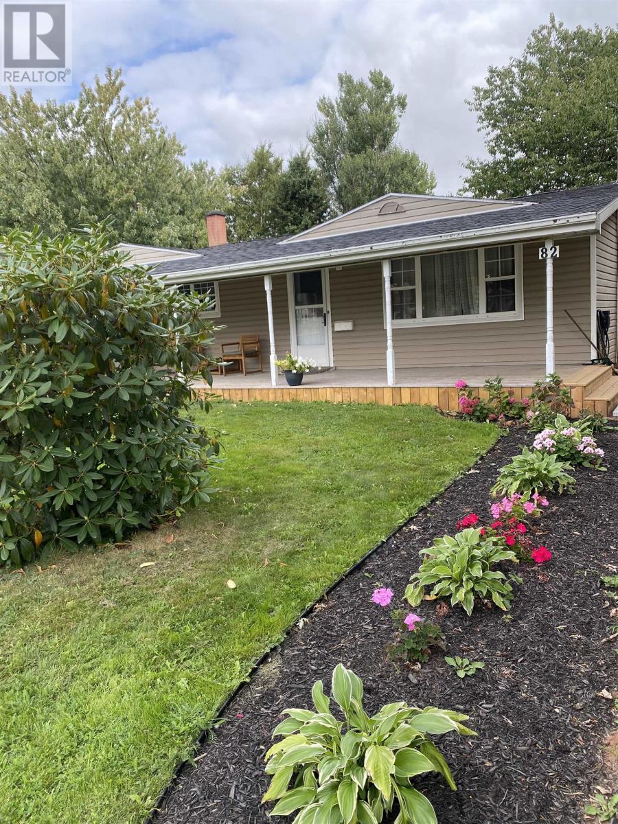 82 Newland Crescent, Charlottetown, Prince Edward Island C1A 4H7 - Photo 50 - 202527840