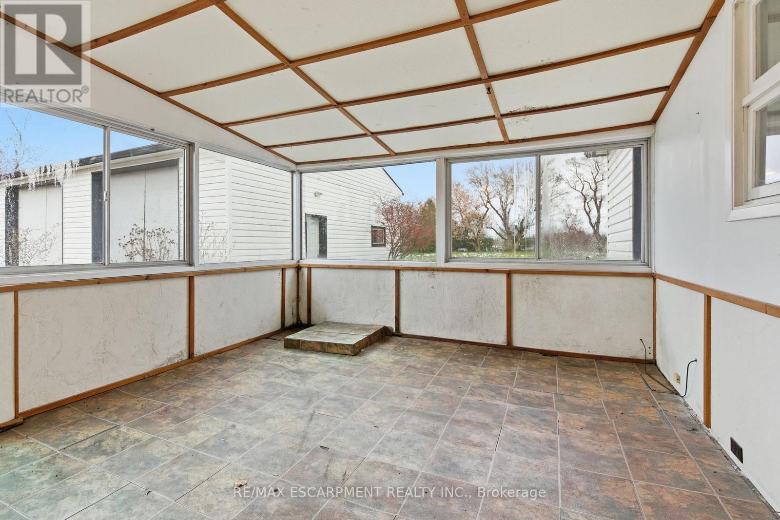 797 Highway 6, Haldimand, Ontario  N3W 1M5 - Photo 32 - X12533090