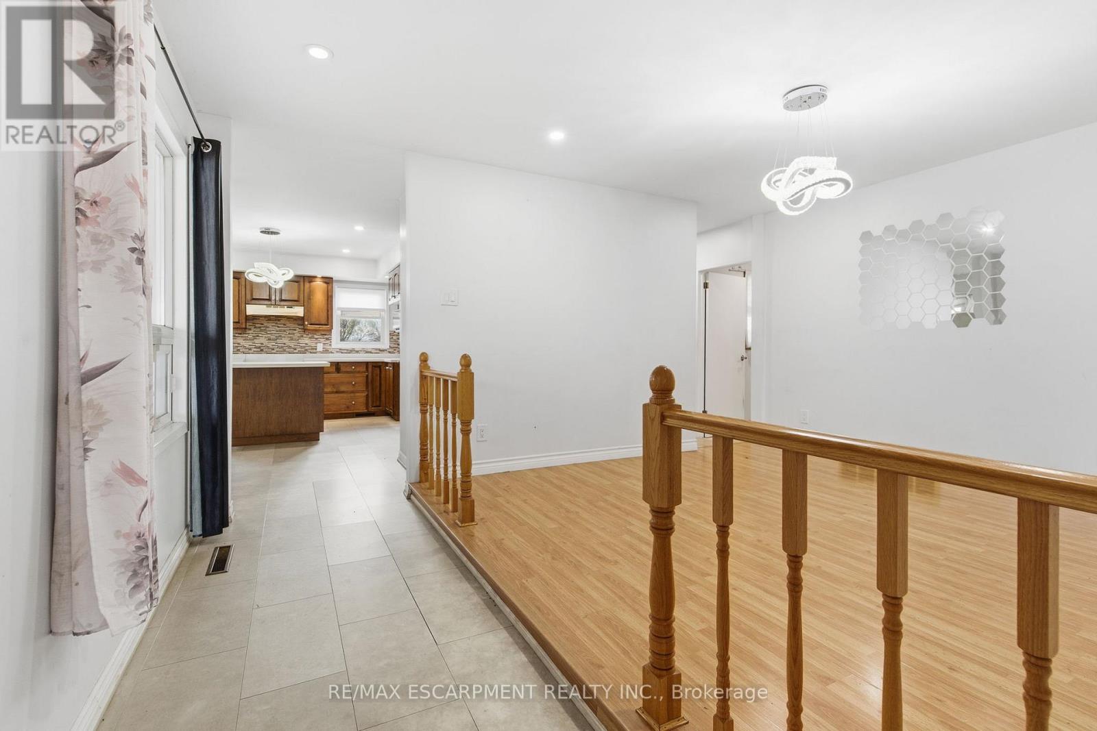 797 Highway 6, Haldimand, Ontario  N3W 1M5 - Photo 4 - X12533090