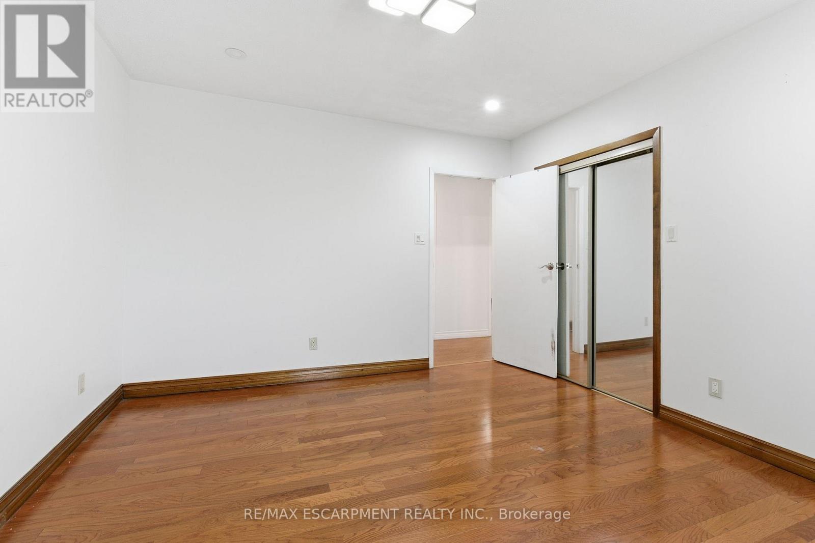 797 Highway 6, Haldimand, Ontario  N3W 1M5 - Photo 22 - X12533090