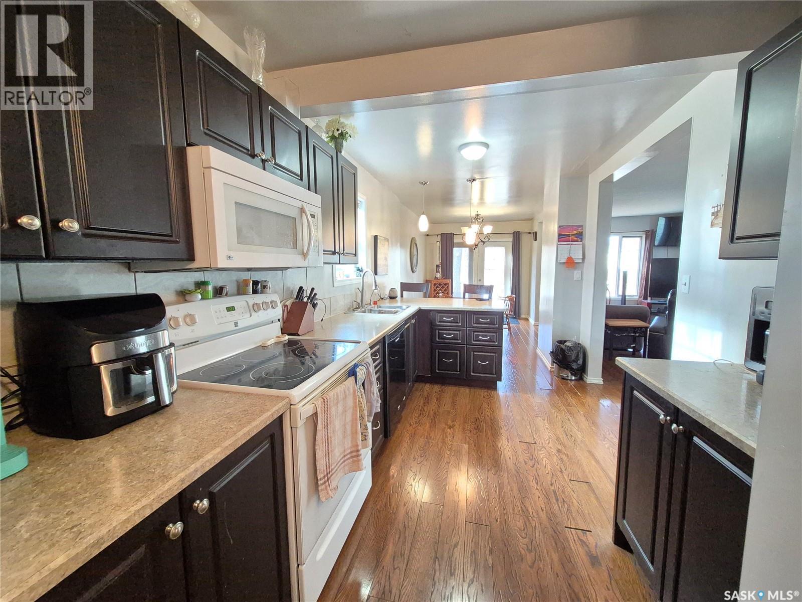 515 Beckwell Avenue, Radville, Saskatchewan  S0C 2G0 - Photo 11 - SK023982