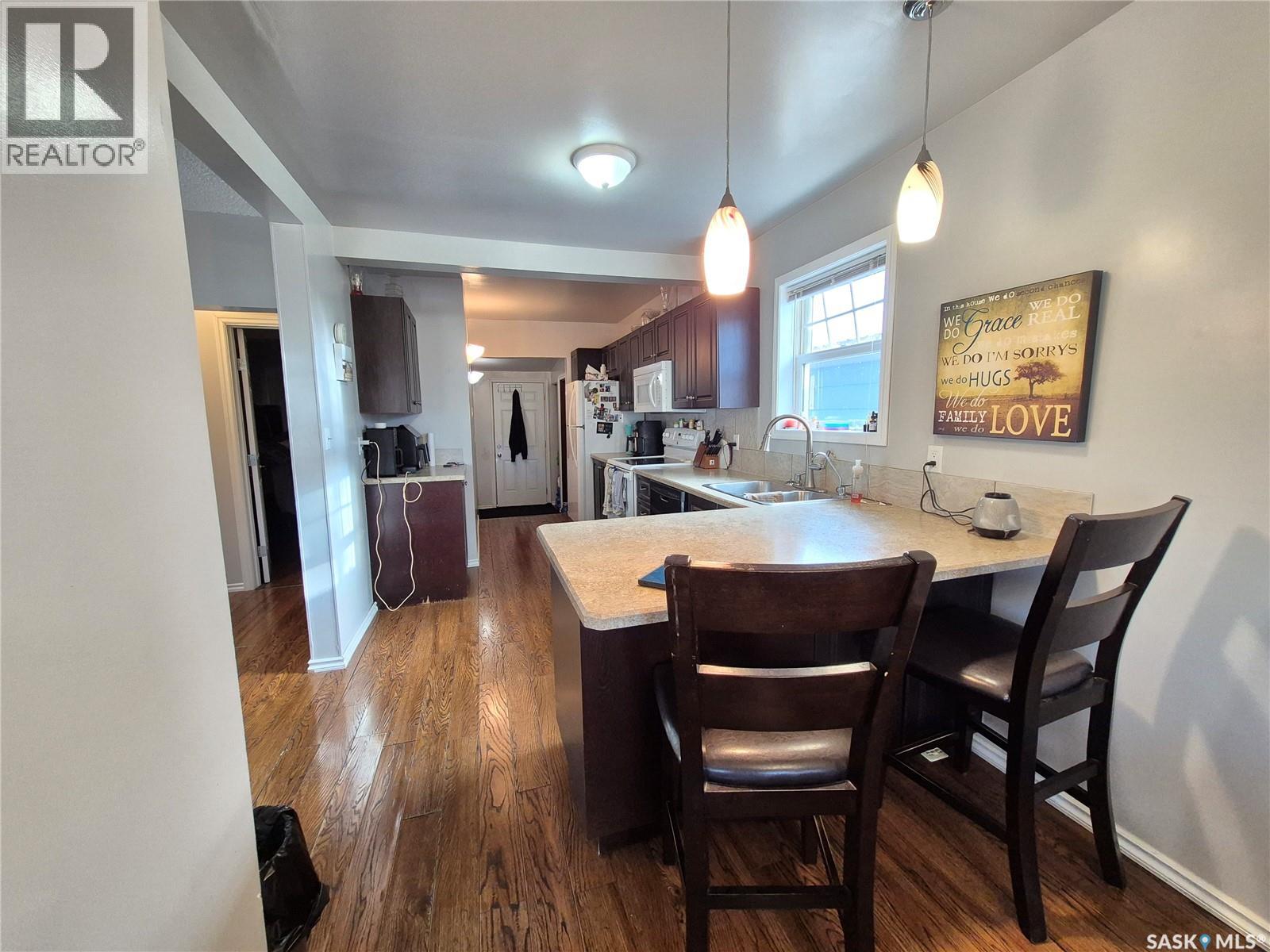 515 Beckwell Avenue, Radville, Saskatchewan  S0C 2G0 - Photo 4 - SK023982