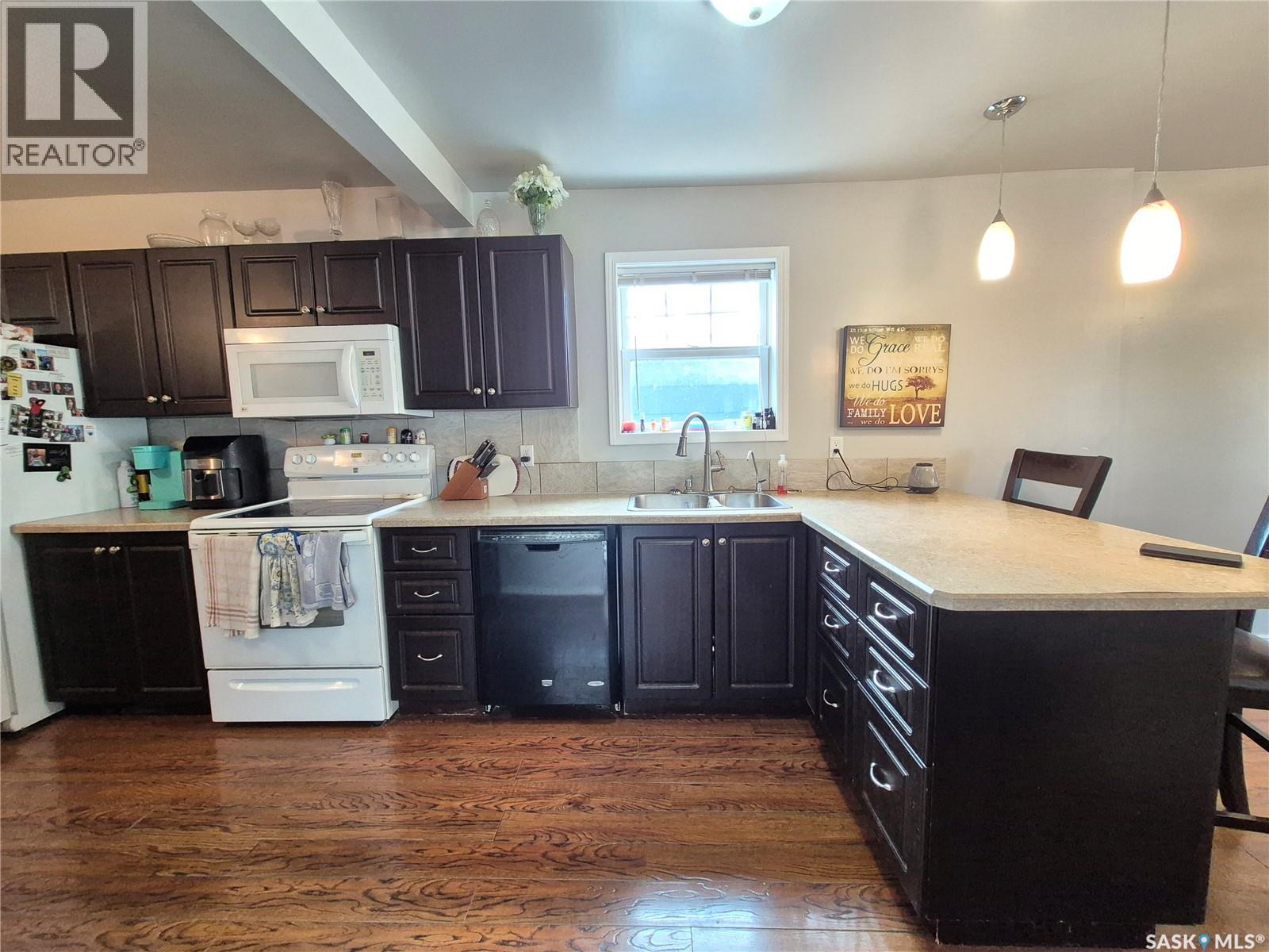 515 Beckwell Avenue, Radville, Saskatchewan  S0C 2G0 - Photo 9 - SK023982