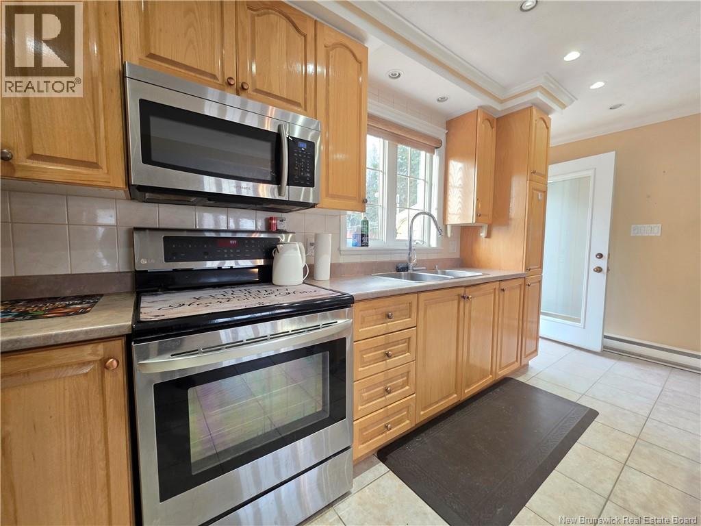 106 West River Rd., Grand Falls, New Brunswick  E3Z 1R6 - Photo 12 - NB130092