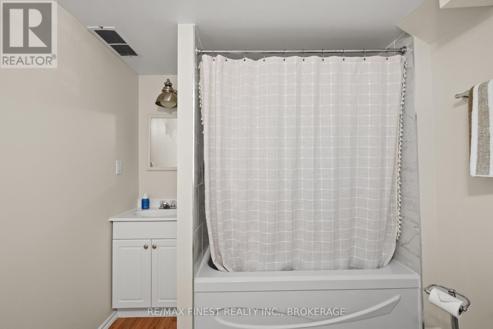 1032 Redwood Crescent, Kingston, Ontario  K7P 3G7 - Photo 19 - X12541432