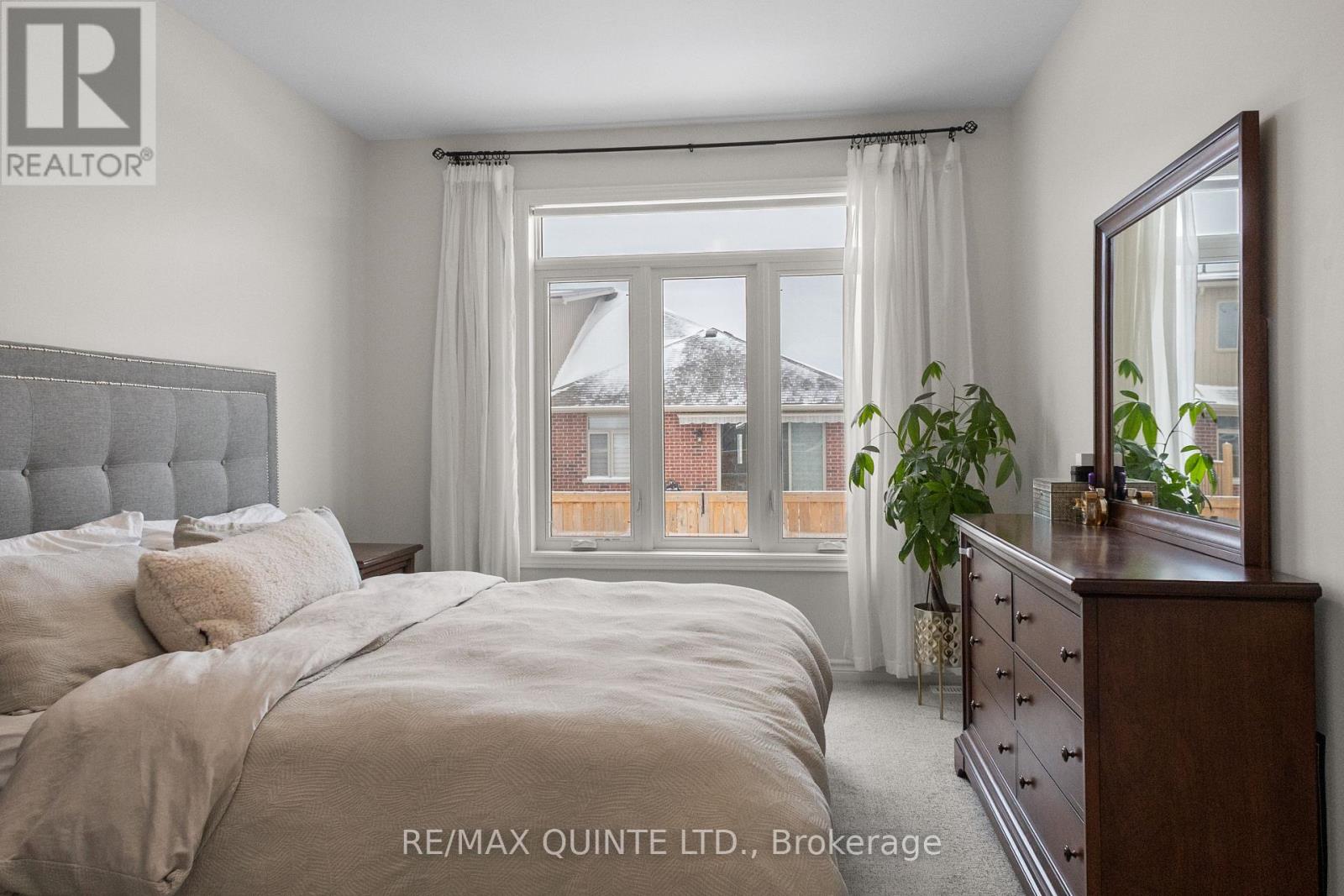 54 Athabaska Drive, Belleville, Ontario  K8N 0T2 - Photo 22 - X12541294