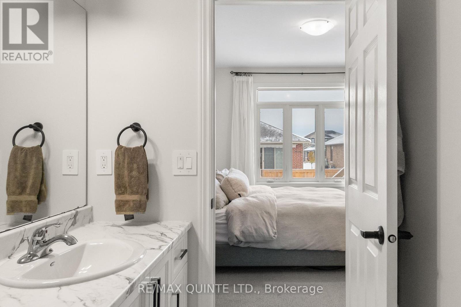 54 Athabaska Drive, Belleville, Ontario  K8N 0T2 - Photo 26 - X12541294