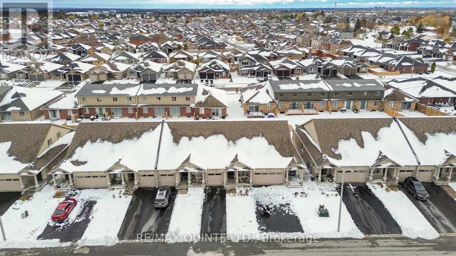 54 Athabaska Drive, Belleville, Ontario  K8N 0T2 - Photo 3 - X12541294