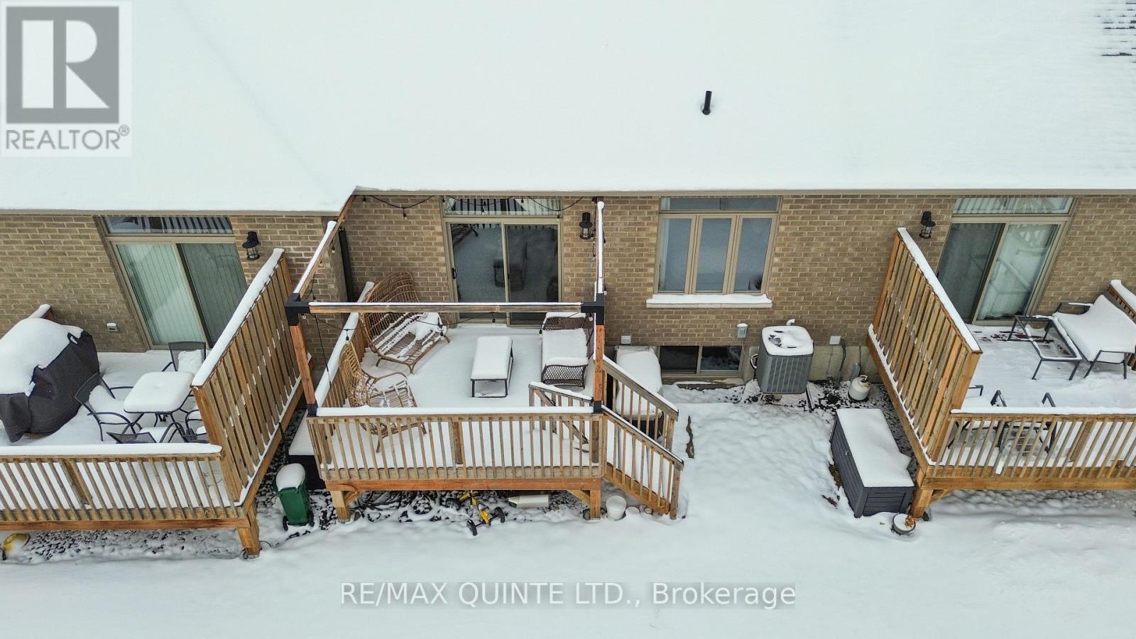 54 Athabaska Drive, Belleville, Ontario  K8N 0T2 - Photo 4 - X12541294