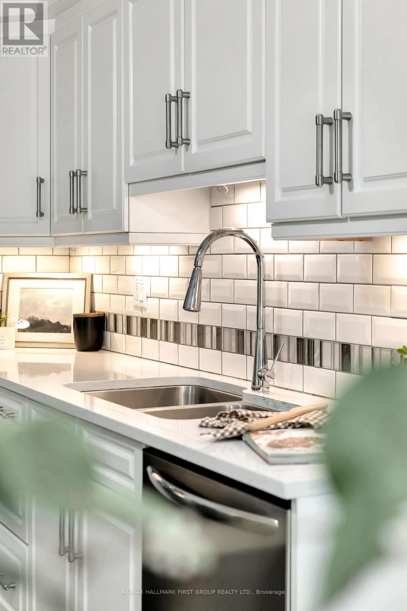 18 Curtis Court, Port Hope, Ontario  L1A 4H5 - Photo 7 - X12541346