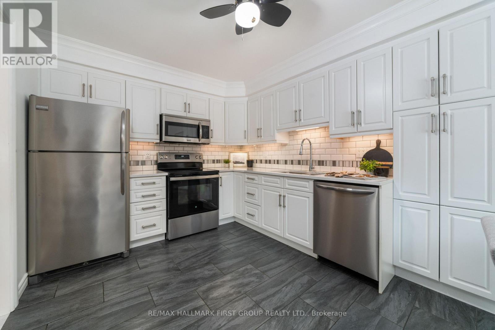 18 Curtis Court, Port Hope, Ontario  L1A 4H5 - Photo 8 - X12541346