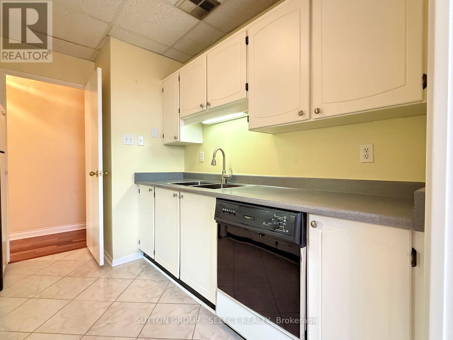 1901 - 389 Dundas Street, London East, Ontario  N6B 3L5 - Photo 11 - X12541148