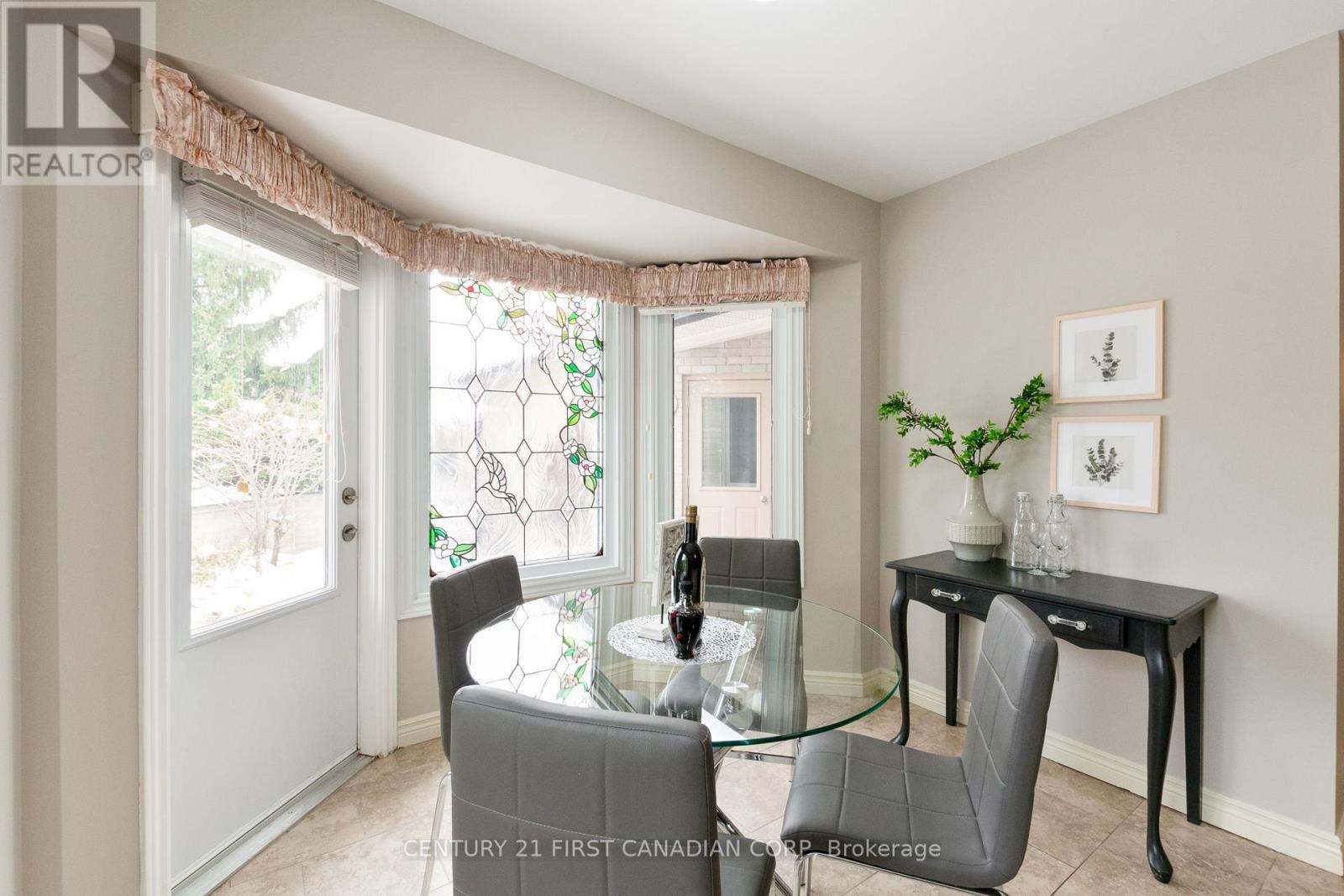 33 - 163 Pine Valley Drive, London South, Ontario  N6J 4R4 - Photo 11 - X12541206