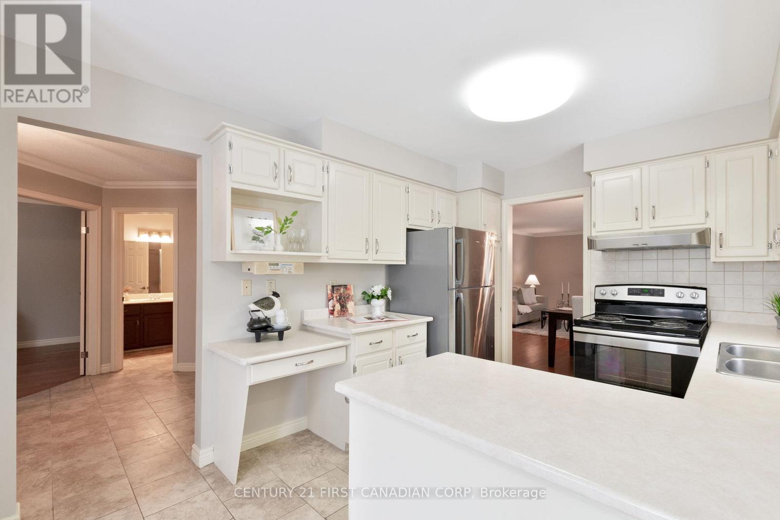 33 - 163 Pine Valley Drive, London South, Ontario  N6J 4R4 - Photo 13 - X12541206