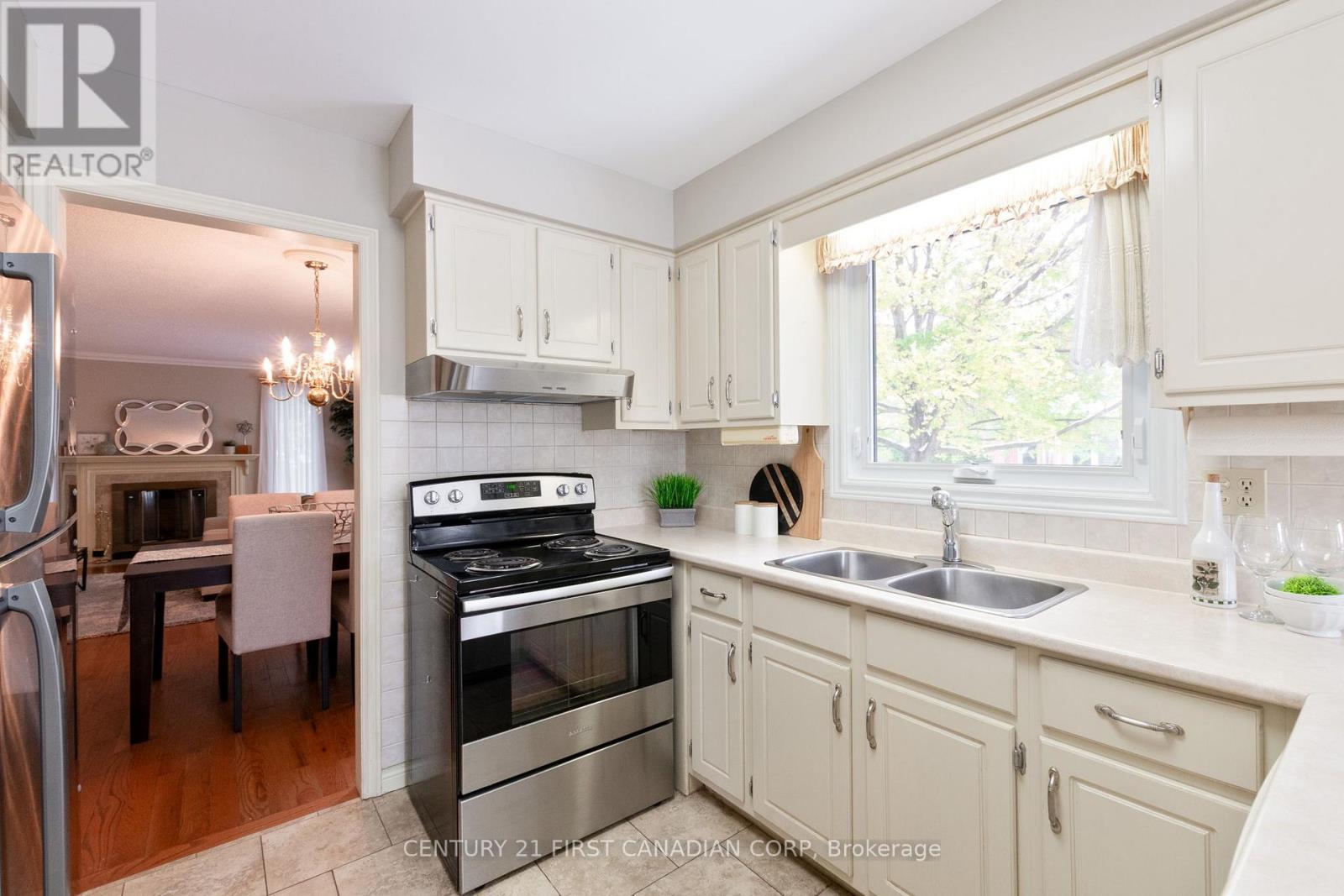 33 - 163 Pine Valley Drive, London South, Ontario  N6J 4R4 - Photo 15 - X12541206