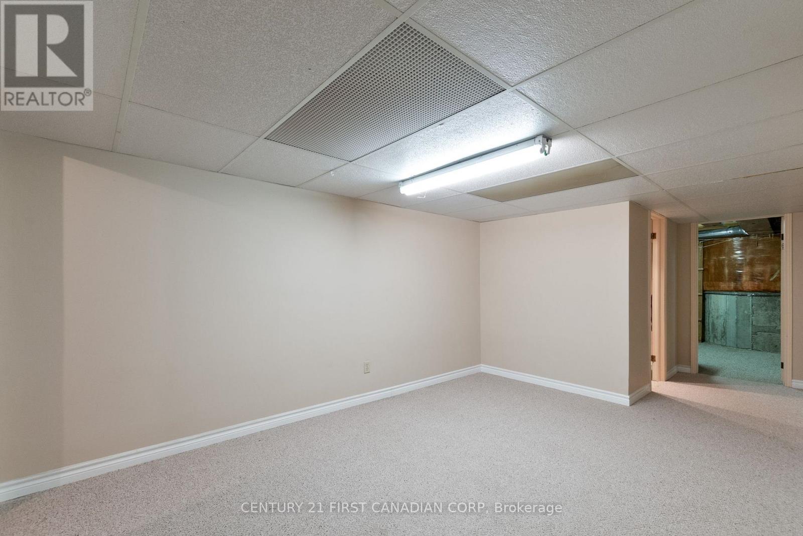 33 - 163 Pine Valley Drive, London South, Ontario  N6J 4R4 - Photo 41 - X12541206