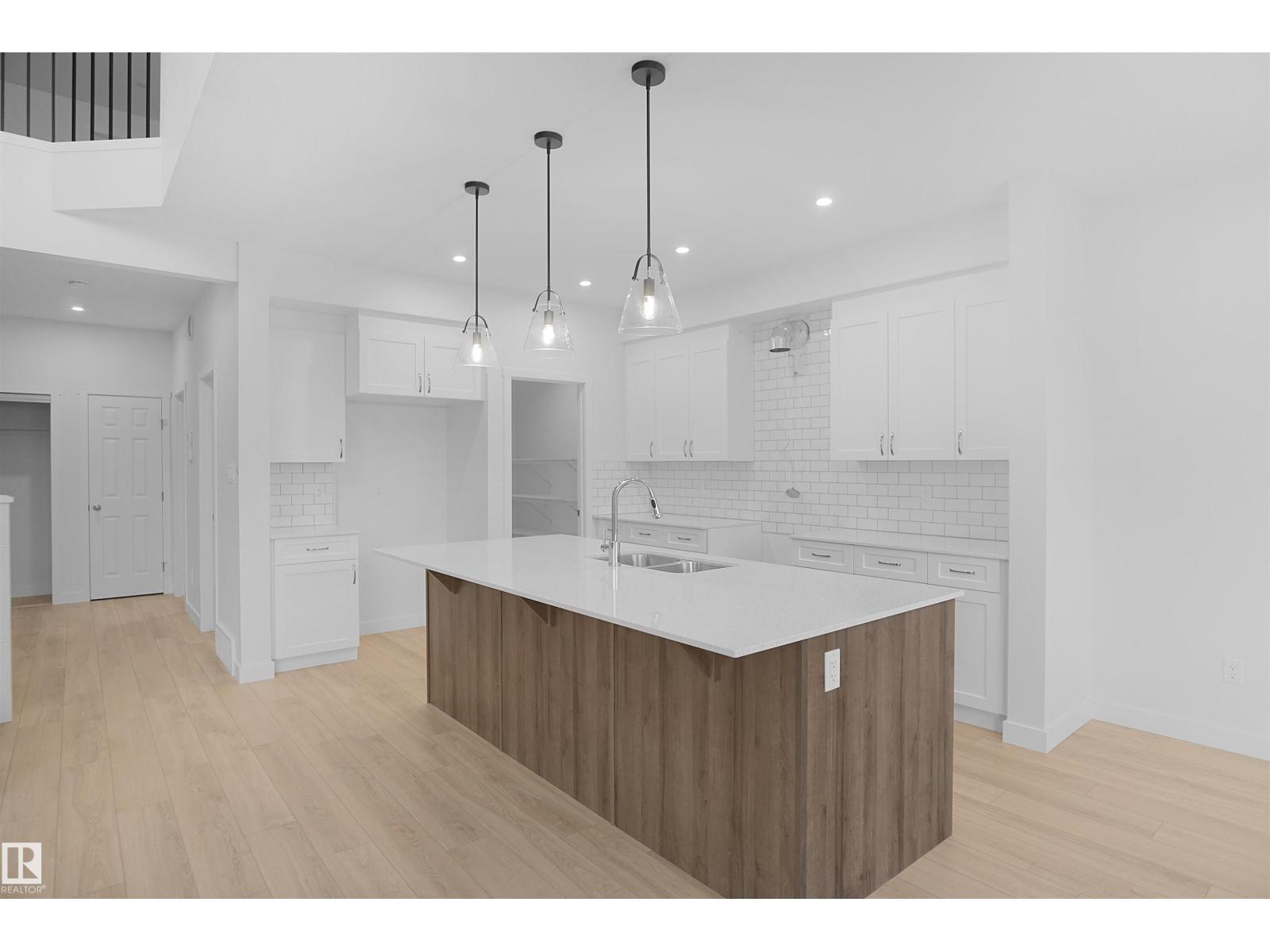 7227 182 Av Nw, Edmonton, Alberta  T5Z 0V6 - Photo 12 - E4465588