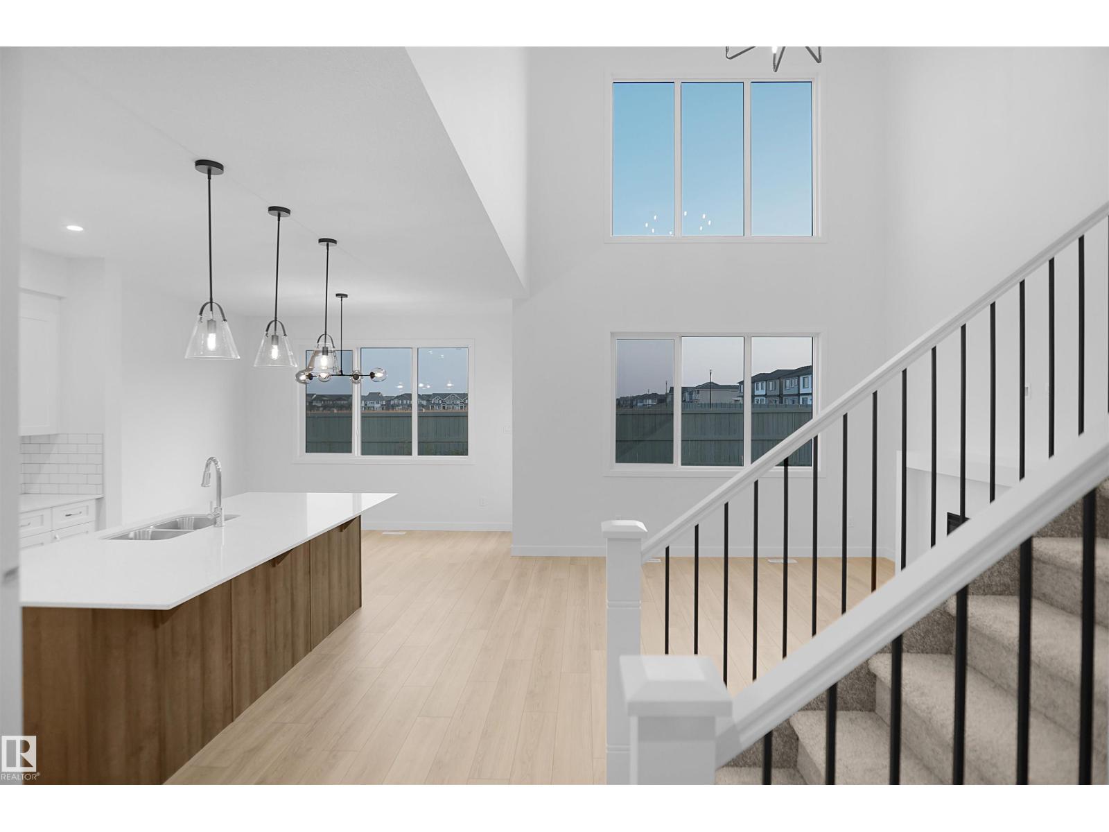 7227 182 Av Nw, Edmonton, Alberta  T5Z 0V6 - Photo 8 - E4465588