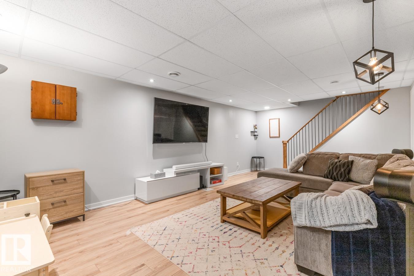 6815 11 Av Nw, Edmonton, Alberta  T6K 3M6 - Photo 29 - E4465589