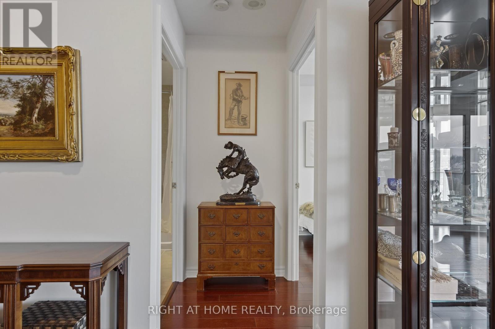 409 - 6 Toronto Street, Barrie, Ontario  L4N 9R2 - Photo 14 - S12526486