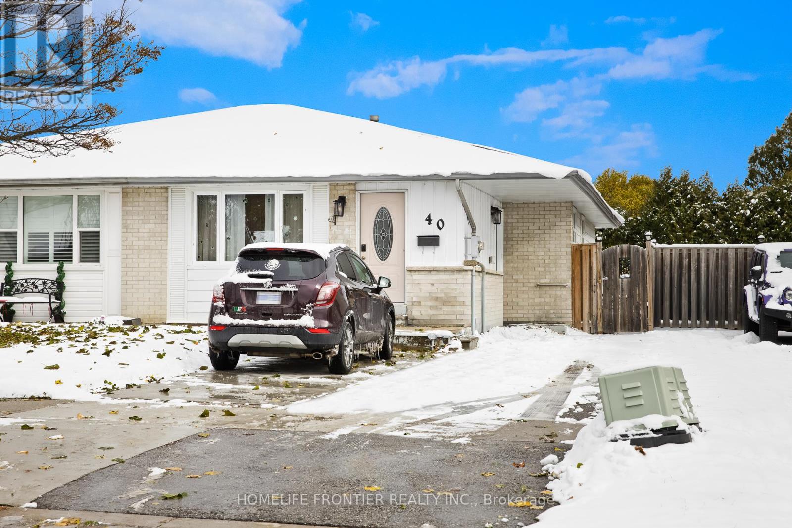 40 Pennywood Road, Brampton, Ontario  L6V 2K4 - Photo 16 - W12524550