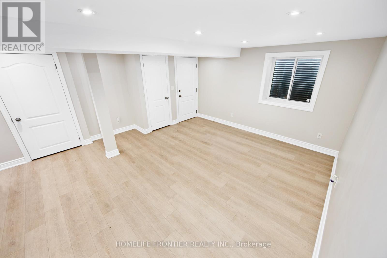 40 Pennywood Road, Brampton, Ontario  L6V 2K4 - Photo 4 - W12524550