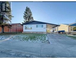 1271 VALLEY DRIVE, KENORA, Ontario