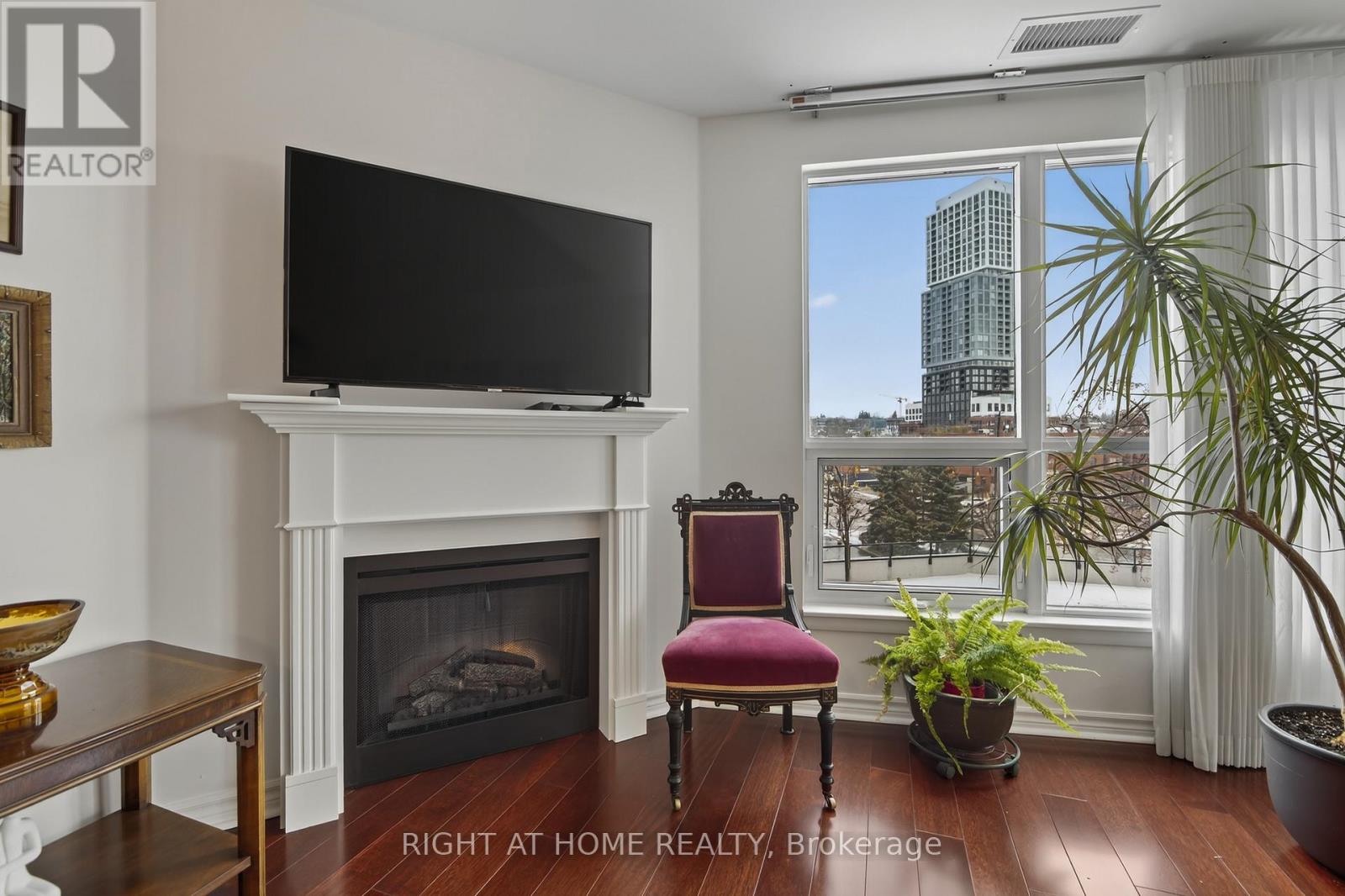 409 - 6 Toronto Street, Barrie, Ontario  L4N 9R2 - Photo 9 - S12526486