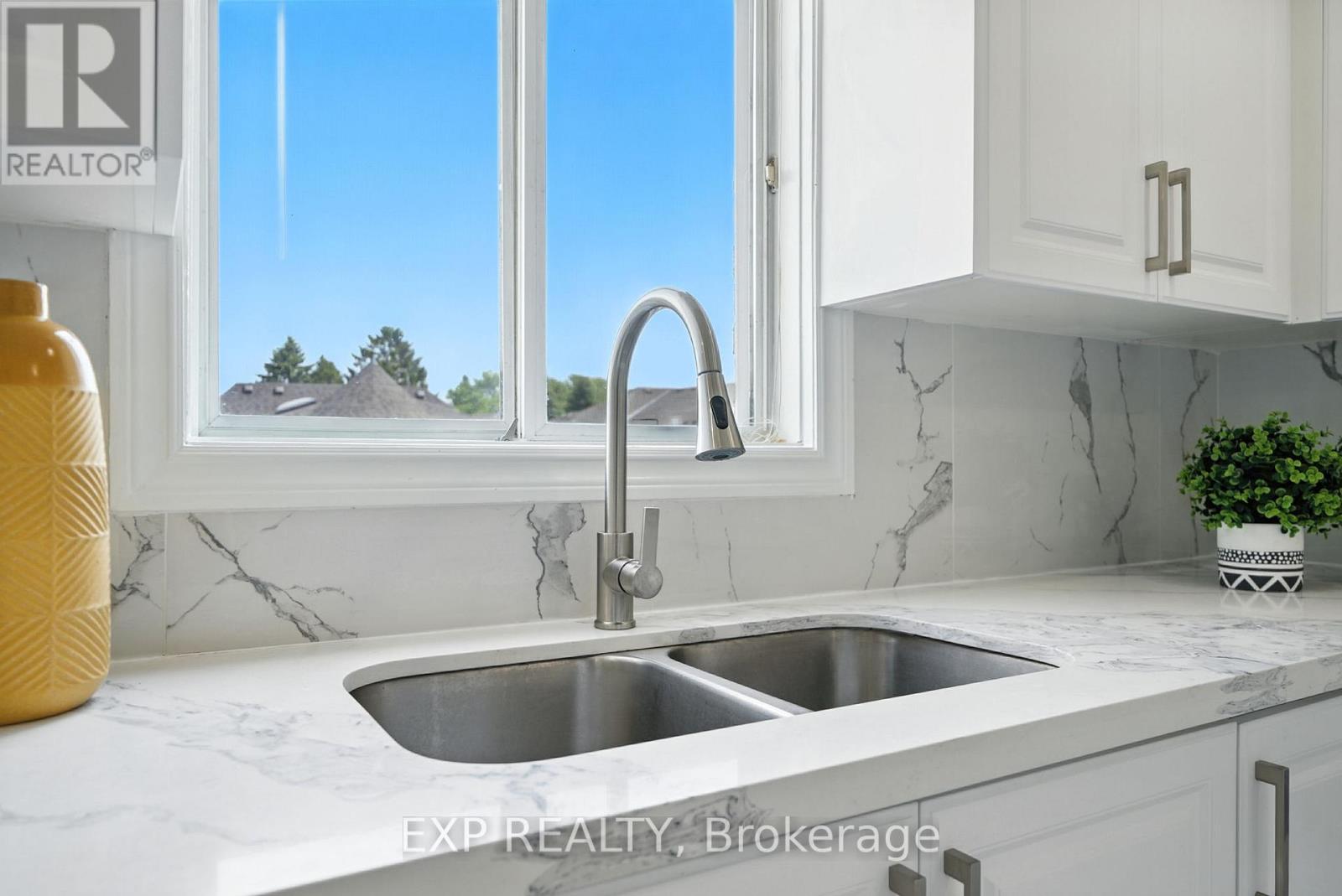 503 Broadgreen Street, Pickering, Ontario  L1W 3H6 - Photo 10 - E12420553