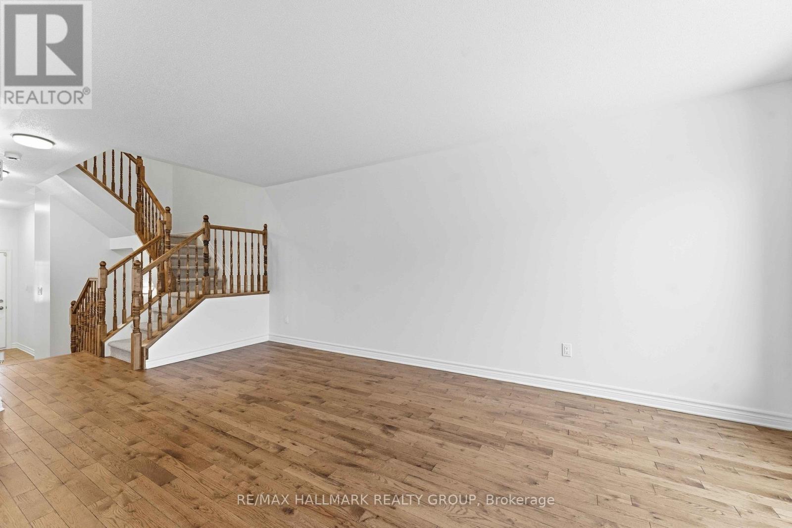 123 Silvermoon Crescent, Ottawa, Ontario  K4A 0P5 - Photo 15 - X12541332