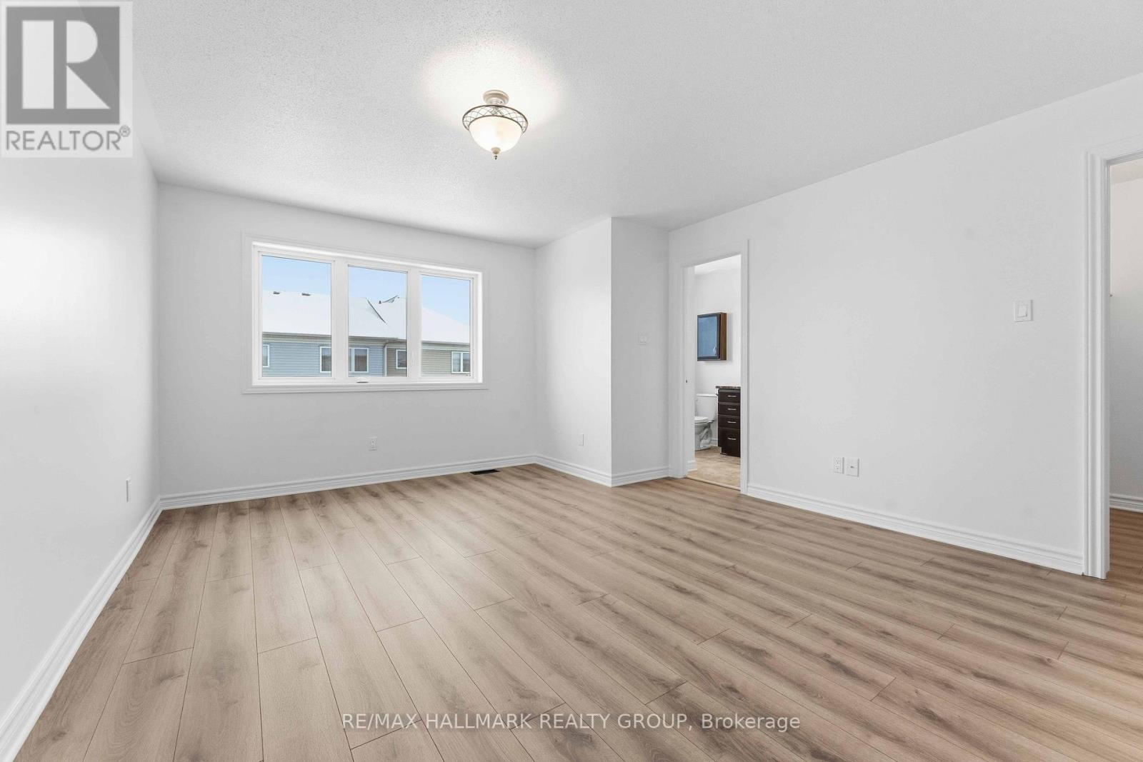 123 Silvermoon Crescent, Ottawa, Ontario  K4A 0P5 - Photo 38 - X12541332