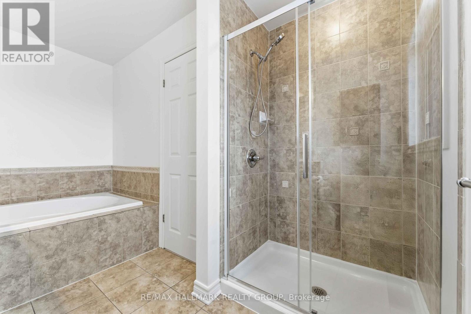 123 Silvermoon Crescent, Ottawa, Ontario  K4A 0P5 - Photo 39 - X12541332