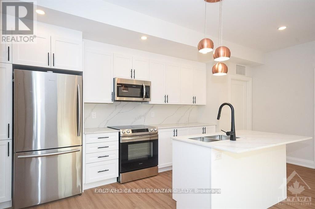3 - 15 Monk Street, Ottawa, Ontario  K1S 3Y5 - Photo 4 - X12541398
