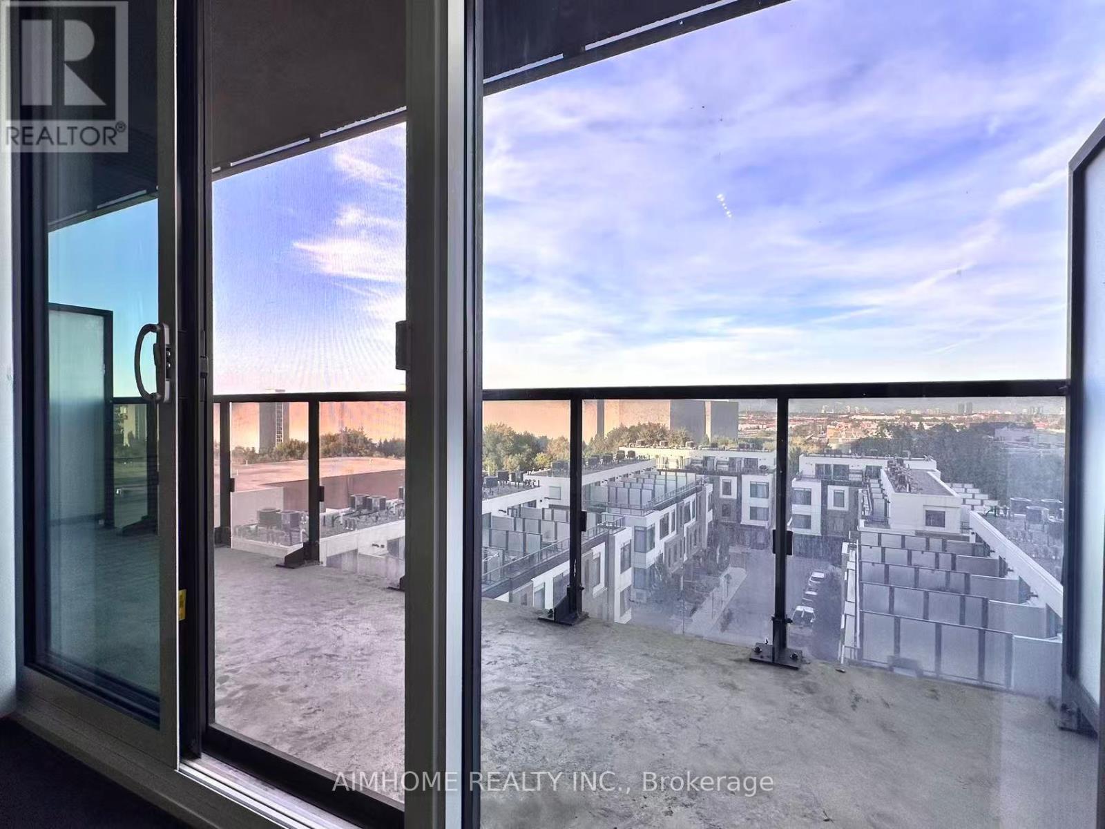 601 - 7895 Jane Street, Vaughan, Ontario  L4K 2M7 - Photo 9 - N12417459