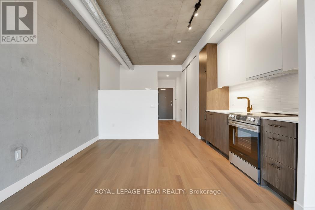 610 - 10 James Street, Ottawa, Ontario  K2P 1Y5 - Photo 2 - X12541440