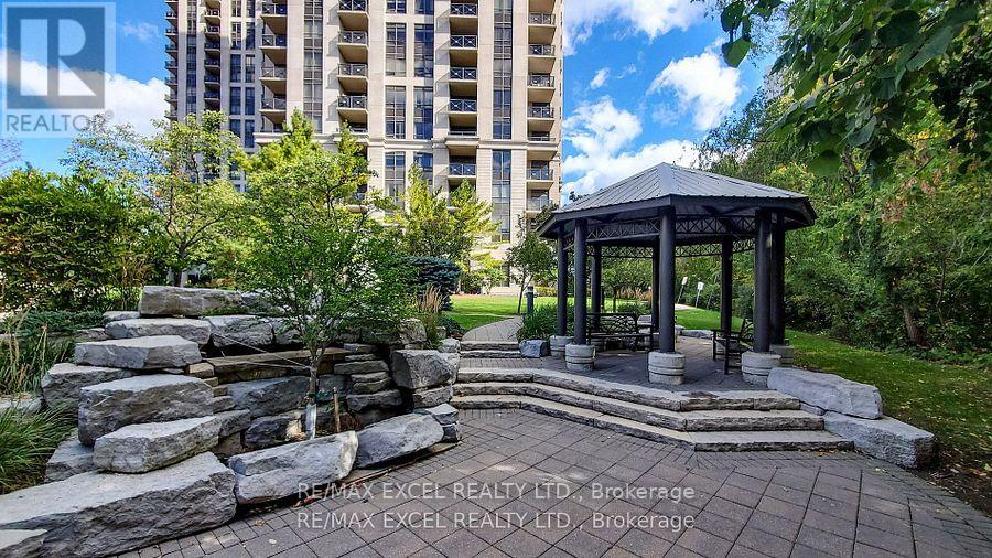 1204 - 135 Wynford Drive, Toronto, Ontario  M3C 0J4 - Photo 3 - C12541026